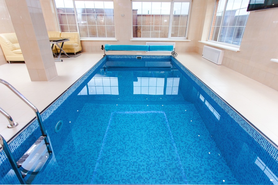 piscine intérieure