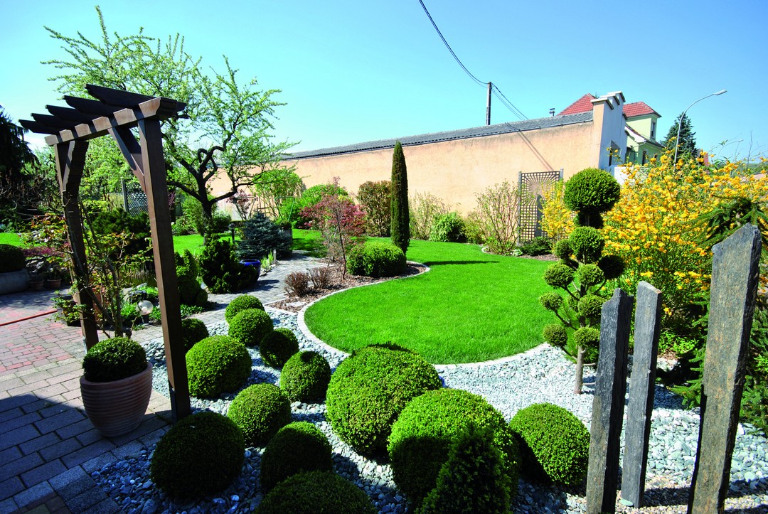 cour jardin
