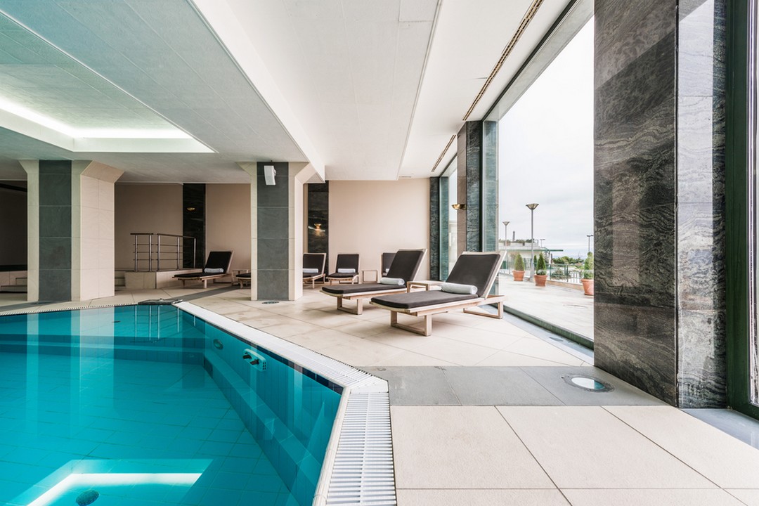 piscine intérieure