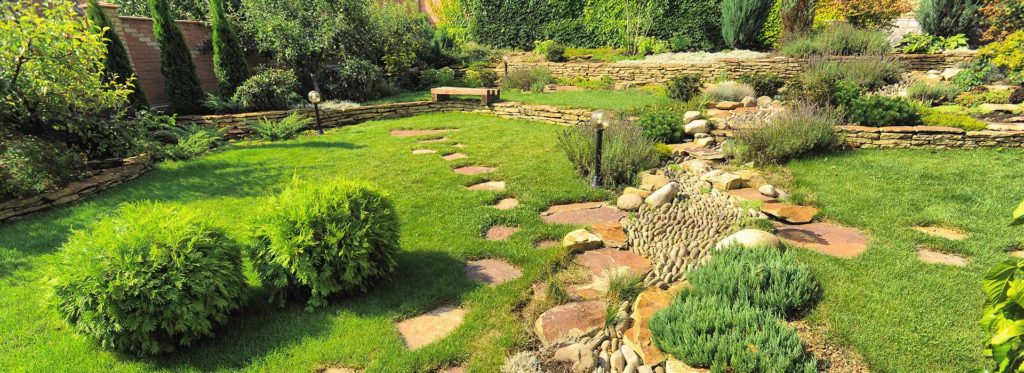 Création et entretien d'extérieurs, du jardin à la piscine